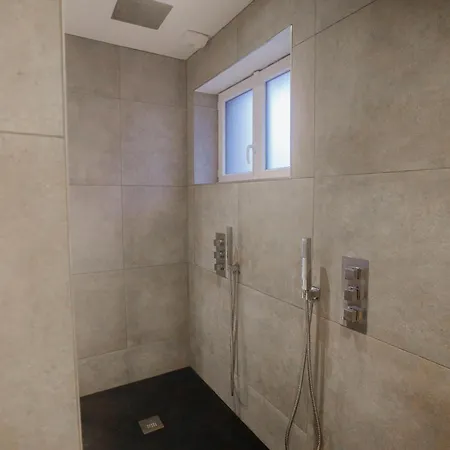 L'hakuna - & Fontaine-Notre-Dame (Nord)